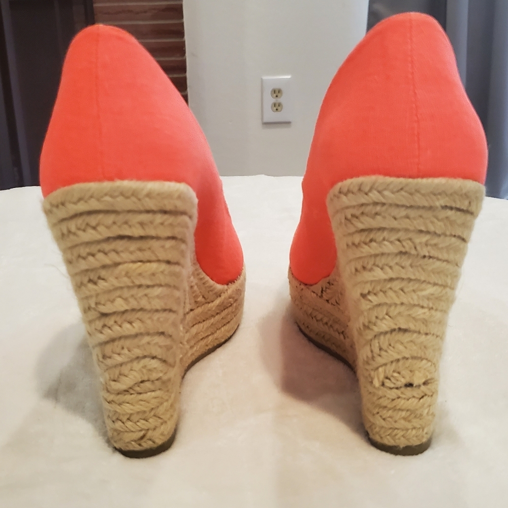 Groove Espadrilles Wedge Coral  Size 8M Brand New in Box - Picture 5 of 5